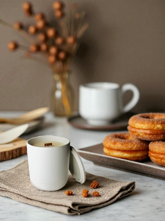 Donut Crumbs- Soy Woodwick Candle