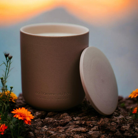 Volcano Soy Candle - La Flamme du Bois